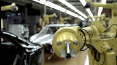 poster-12100-general-motors-100-000-mile-warranty-robot-236x132
