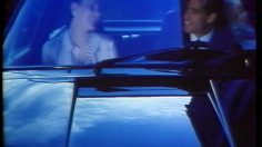 poster-13374-chanel-n19-la-voiture-236x132