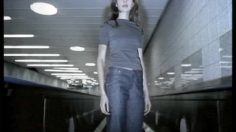 poster-13553-levi-s-engineered-jeans-run-236x132