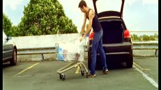 poster-16212-veet-for-men-trolley-236x132