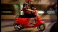 poster-168-vespa-king-kong-s-back-in-town-236x132