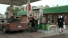 poster-16919-snickers-dark-trashcan-236x132