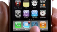 poster-20006-apple-iphone-3gs-copy-and-paste-236x132