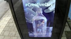 poster-23187-adobe-photoshop-photoshop-live-street-retouch-prank-236x132