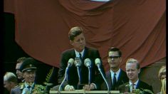 poster-2907-berlitz-jfk-236x132