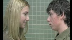 poster-3358-froster-bloody-zit-suceur-d-acnee-236x132