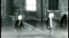 poster-3871-zune-zune-arts-net-she-s-got-one-magic-trick-236x132