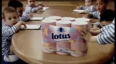 poster-6833-lotus-papier-toilette-la-reunion-au-pot-236x132