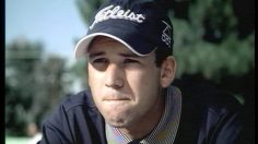 poster-879-pga-tour-shopping-cart-236x132