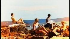 poster-9816-vg-newspaper-la-plage-236x132