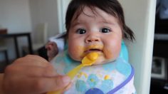 poster-26644-huggies-wipes-baby-s-first-feast-236x132