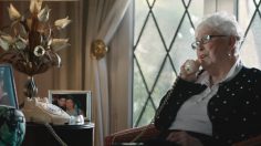 poster-26880-priceline-priceline-com-when-grandma-s-on-the-line-236x132