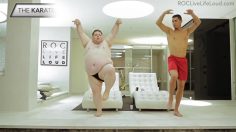 poster-28905-roc-casque-the-worlds-biggest-trainer-236x132